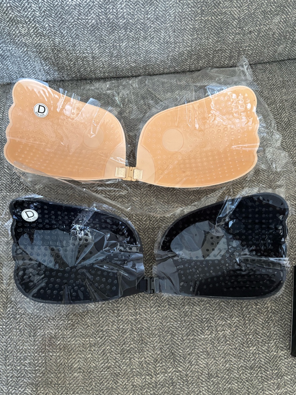 Adhesive Bra - Picture 2 of 8